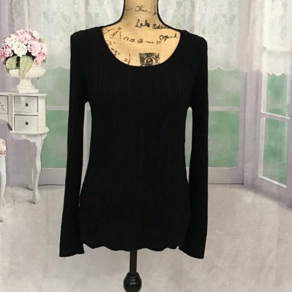 Sweaters - 2/$20 Black Scoop Neck Sweater